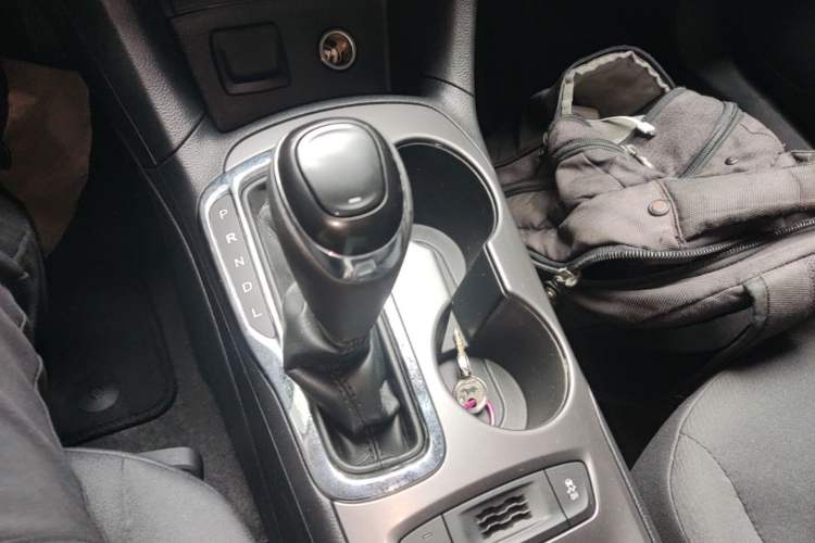 Used Chevrolet Cruze 2018 320 Automatic Pioneer Sunroof Edition Gear Lever