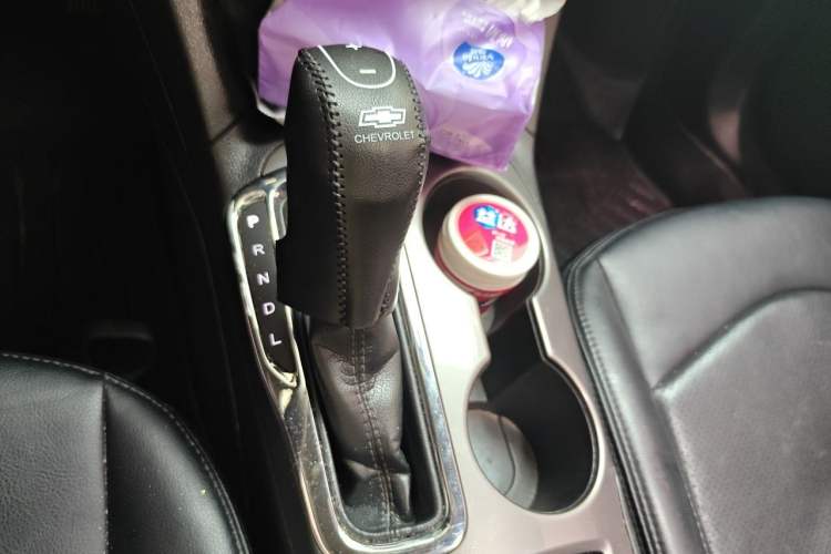 Used Chevrolet Cruze 2018 320 Automatic Pioneer Sunroof Edition Gear Lever