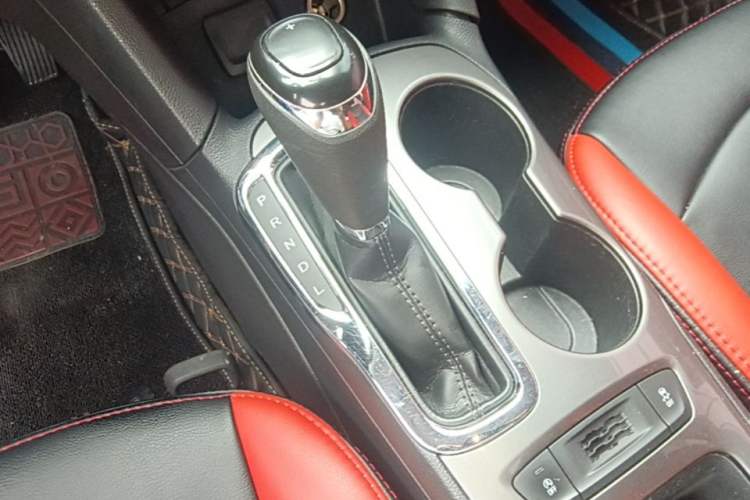 Used Chevrolet Cruze 2018 320 Automatic Pioneer Sunroof Edition Gear Lever