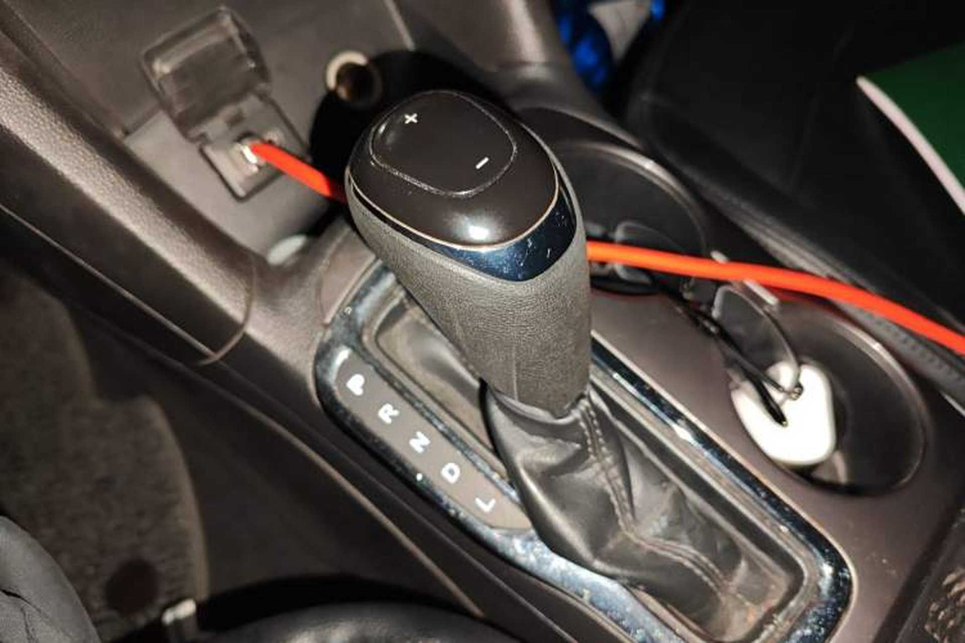 Used Chevrolet Cruze 2018 320 Automatic Pioneer Sunroof Edition Gear Lever