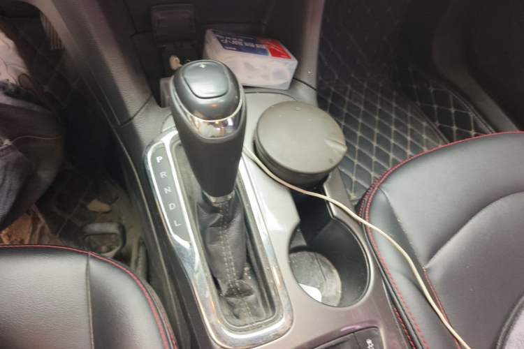 Used Chevrolet Cruze 2018 Redline 320 Automatic Pioneer Edition Gear Lever