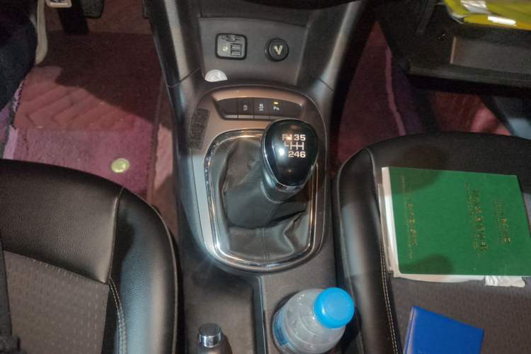 Used Chevrolet Cruze 2018 320 Manual Xuanfeng Edition Gear Lever
