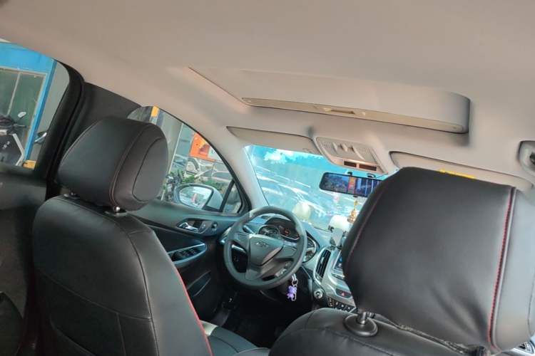 Used Chevrolet Cruze 2018 320 Automatic Pioneer Sunroof Edition Headliner