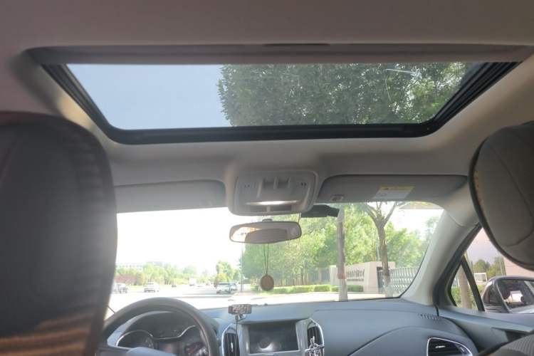Used Chevrolet Cruze 2018 Redline 320 Automatic Pioneer Edition Headliner
