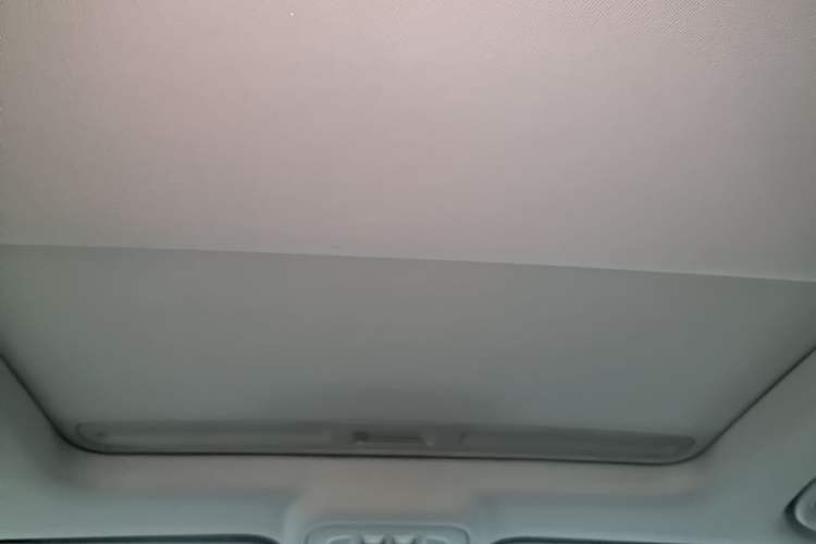 Used Chevrolet Cruze 2018 320 Automatic Pioneer Sunroof Edition Headliner