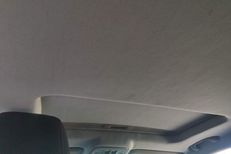 Used Chevrolet Cruze 2018 320 Automatic Pioneer Sunroof Edition Headliner