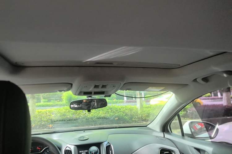 Used Chevrolet Cruze 2018 320 Automatic Pioneer Sunroof Edition Headliner