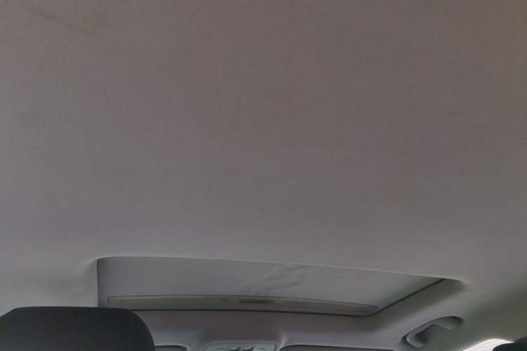 Used Chevrolet Cruze 2018 320 Automatic Pioneer Sunroof Edition Headliner