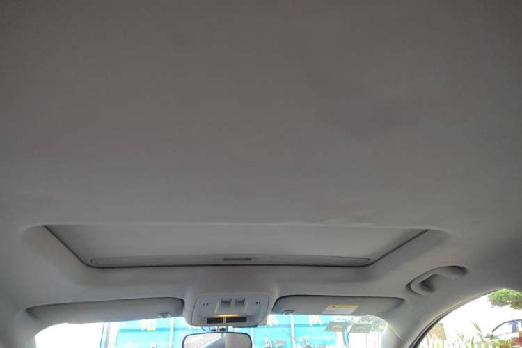 Used Chevrolet Cruze 2018 320 Automatic Pioneer Sunroof Edition Headliner