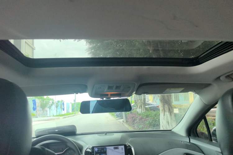Used Chevrolet Cruze 2018 Redline 320 Automatic Pioneer Edition Headliner