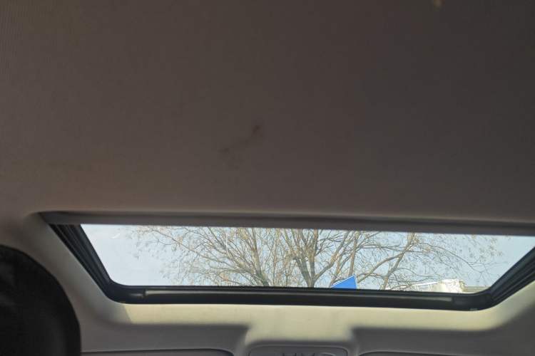 Used Chevrolet Cruze 2018 Redline 320 Automatic Pioneer Edition Headliner