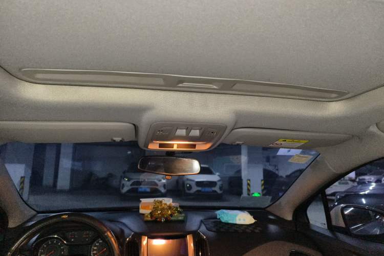 Used Chevrolet Cruze 2018 320 Automatic Pioneer Sunroof Edition Headliner