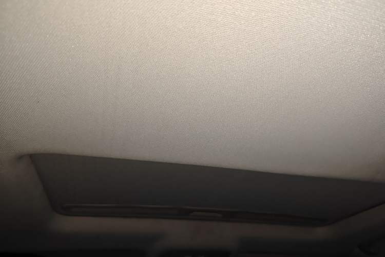 Used Chevrolet Cruze 2018 320 Automatic Pioneer Sunroof Edition Headliner