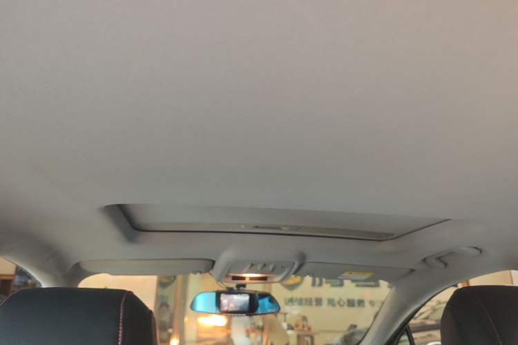 Used Chevrolet Cruze 2018 320 Automatic Pioneer Sunroof Edition Headliner