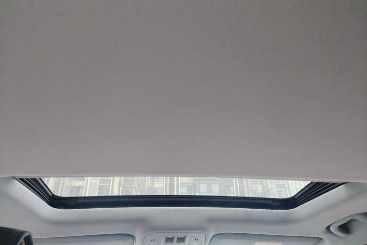 Used Chevrolet Cruze 2018 Revised Version 320 Automatic Pioneer Edition Headliner