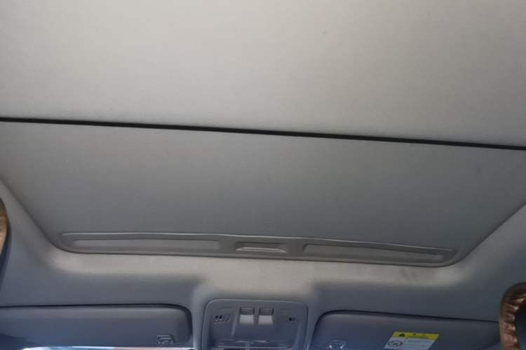 Used Chevrolet Cruze 2018 320 Automatic Pioneer Sunroof Edition Headliner