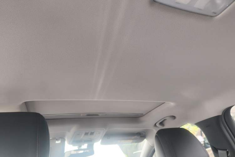 Used Chevrolet Cruze 2018 Redline 330T Dual-Clutch Flagship Edition Headliner