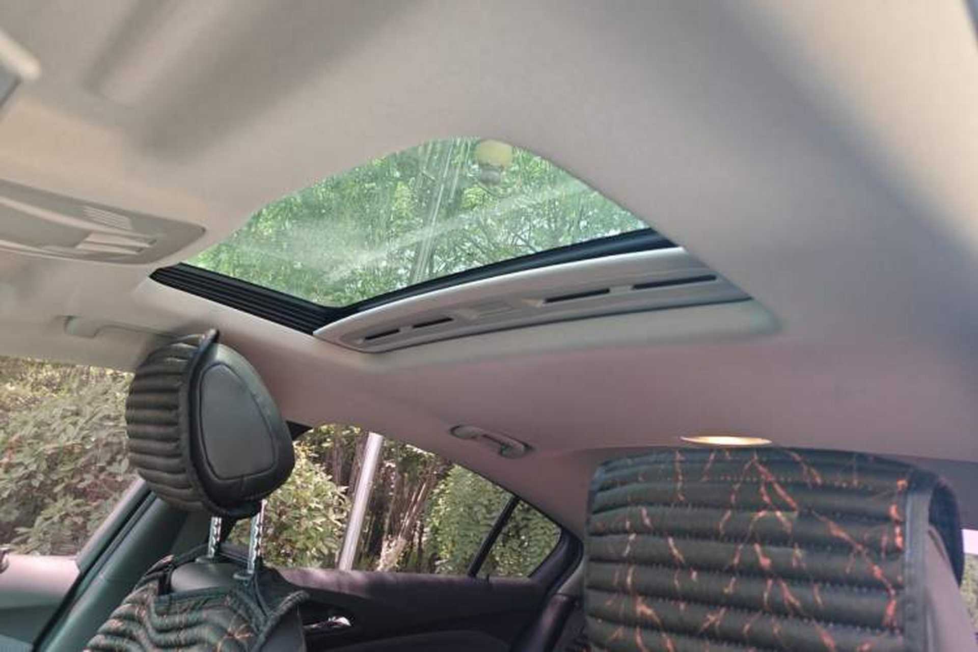 Used Chevrolet Cruze 2018 320 Automatic Pioneer Sunroof Edition Headliner