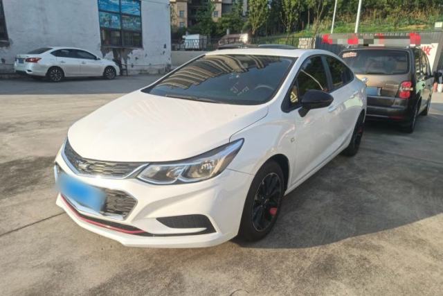 Ojetý Chevrolet Cruze 2018 Redline 320 Automatic Pioneer Edition