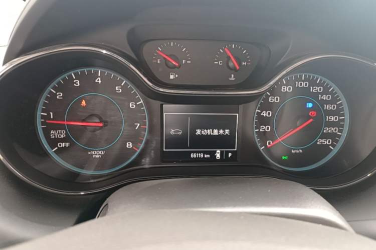 Used Chevrolet Cruze 2018 Hatchback 320 Automatic Pioneer Sunroof Edition Instrument Cluster
