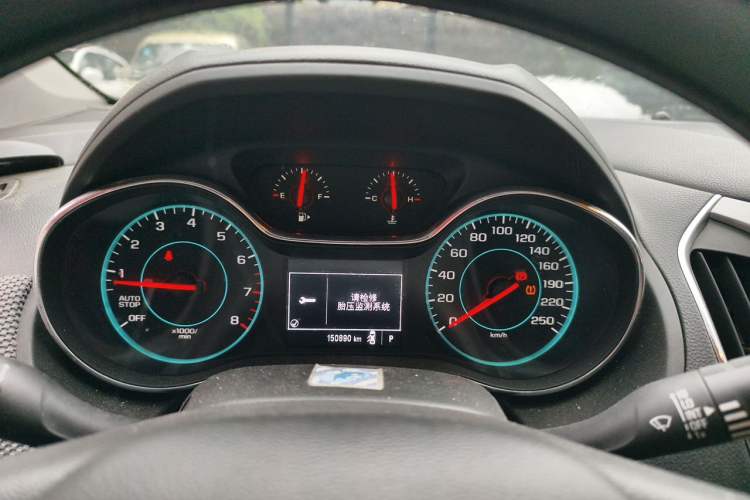 Used Chevrolet Cruze 2018 320 Automatic Pioneer Sunroof Edition Instrument Cluster