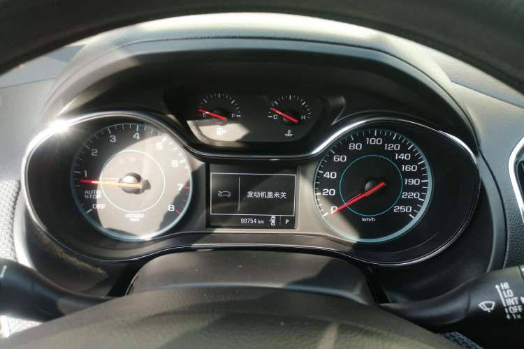 Used Chevrolet Cruze 2018 320 Automatic Pioneer Sunroof Edition Instrument Cluster
