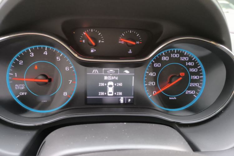 Used Chevrolet Cruze 2018 320 Automatic Pioneer Sunroof Edition Instrument Cluster