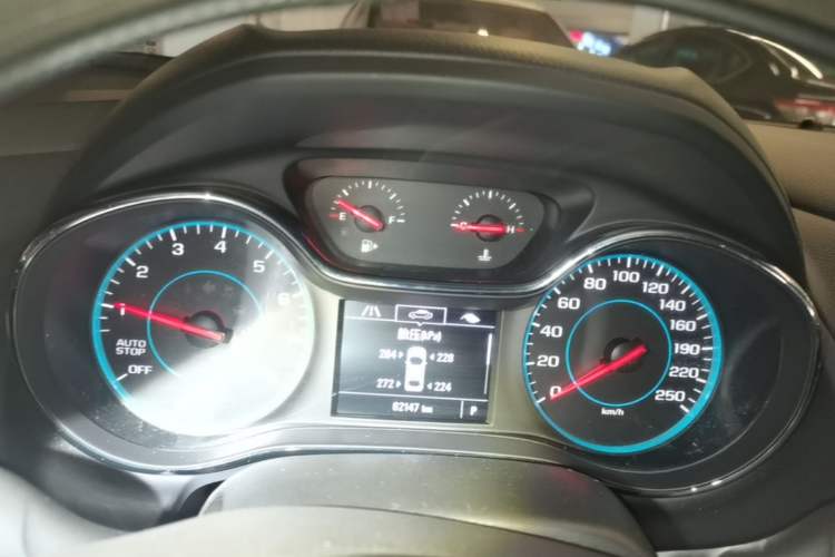 Used Chevrolet Cruze 2018 320 Automatic Pioneer Sunroof Edition Instrument Cluster