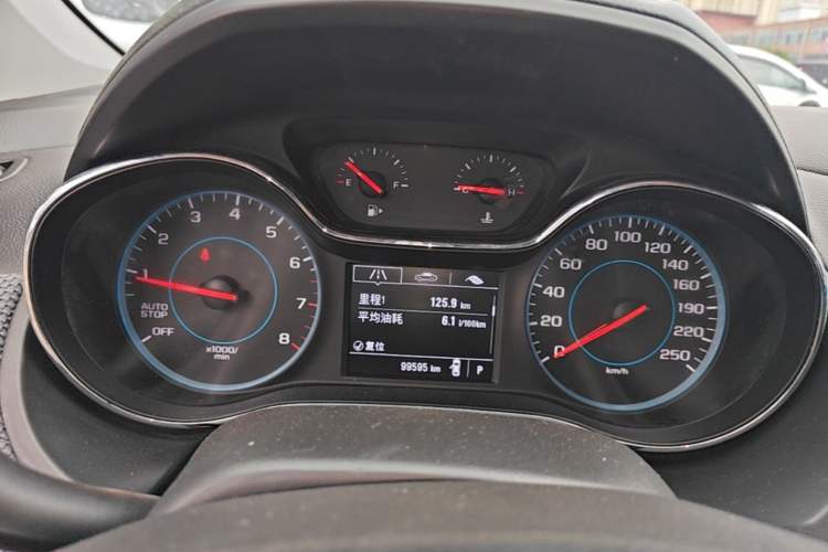 Used Chevrolet Cruze 2018 320 Automatic Pioneer Sunroof Edition Instrument Cluster