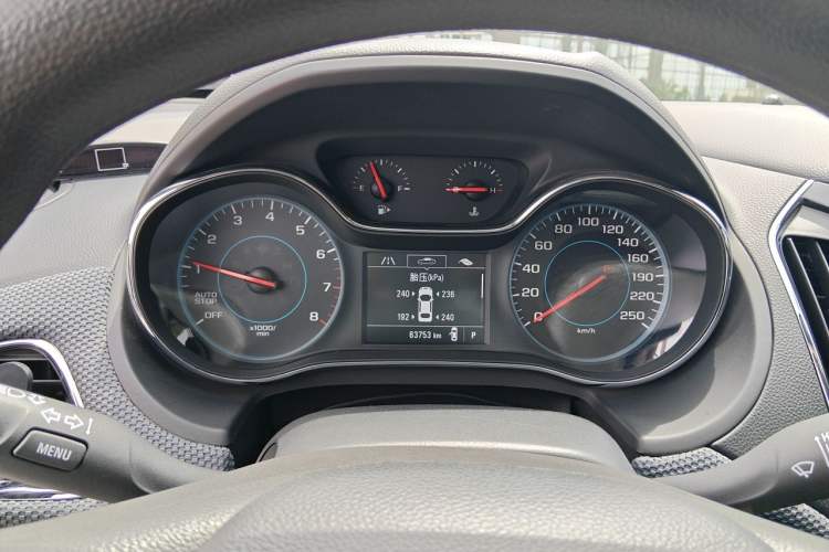 Used Chevrolet Cruze 2018 320 Automatic Pioneer Sunroof Edition Instrument Cluster