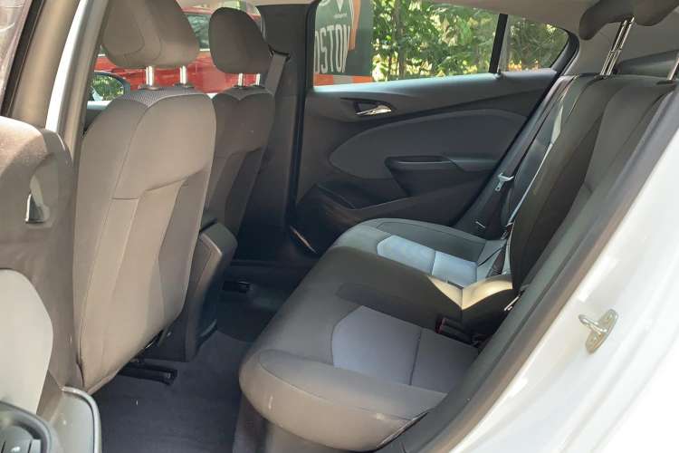 Used Chevrolet Cruze 2018 320 Automatic Pioneer Sunroof Edition Interior 2