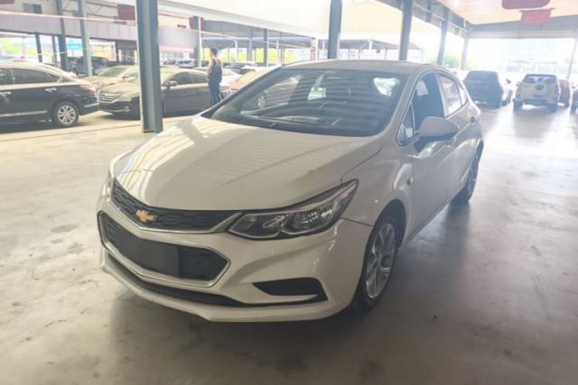 Used Chevrolet Cruze 2018 Hatchback 320 Automatic Pioneer Sunroof Edition