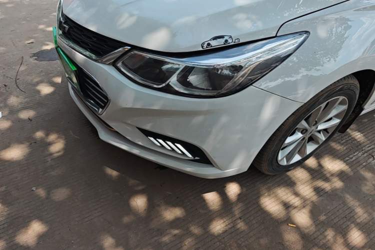 Used Chevrolet Cruze 2018 320 Automatic Pioneer Sunroof Edition Left Front Headlight