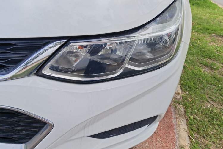 Used Chevrolet Cruze 2018 320 Automatic Pioneer Sunroof Edition Left Front Headlight