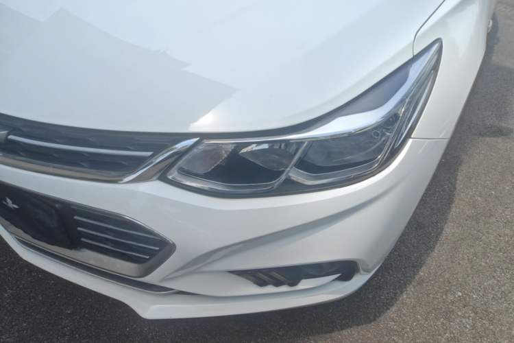 Used Chevrolet Cruze 2018 320 Automatic Pioneer Sunroof Edition Left Front Headlight