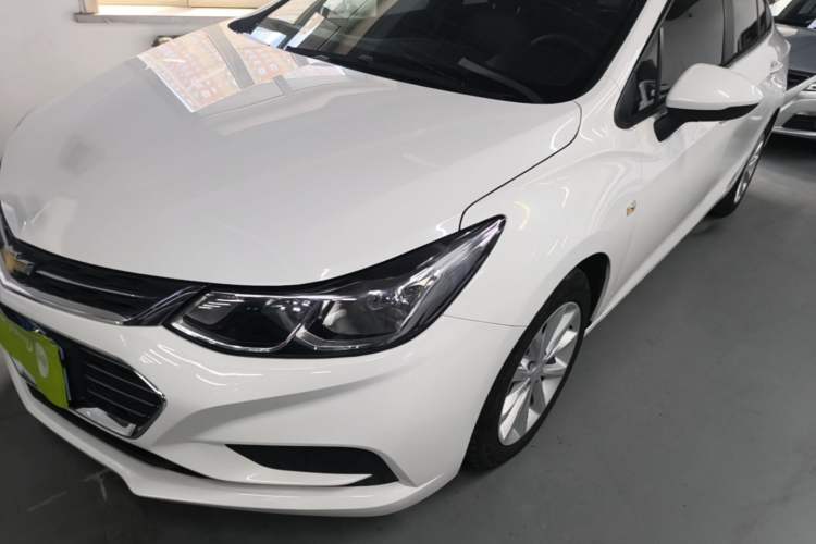 Used Chevrolet Cruze 2018 320 Automatic Pioneer Sunroof Edition Left Front Headlight