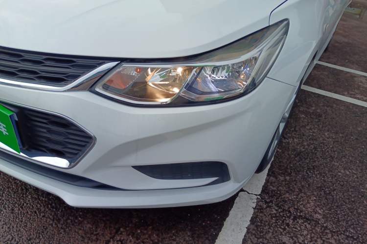 Used Chevrolet Cruze 2018 Revised Version 320 Automatic Pioneer Edition Left Front Headlight