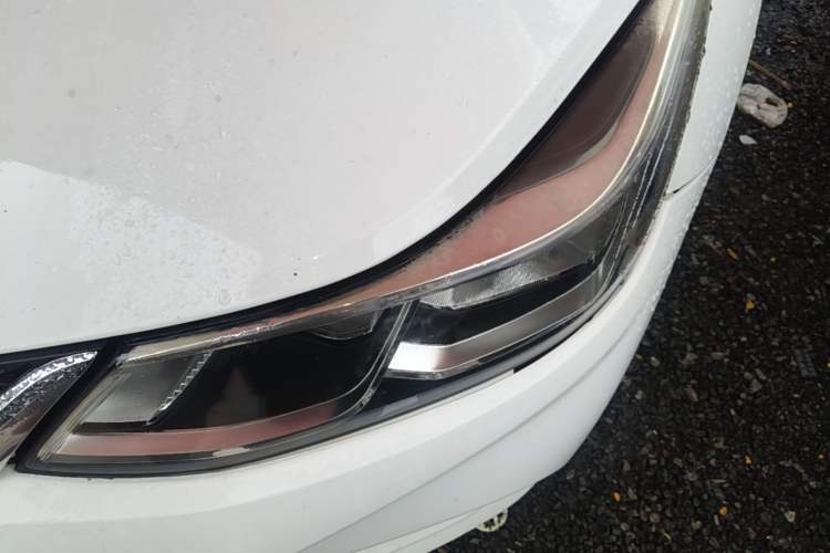 Used Chevrolet Cruze 2018 320 Automatic Pioneer Sunroof Edition Left Front Headlight