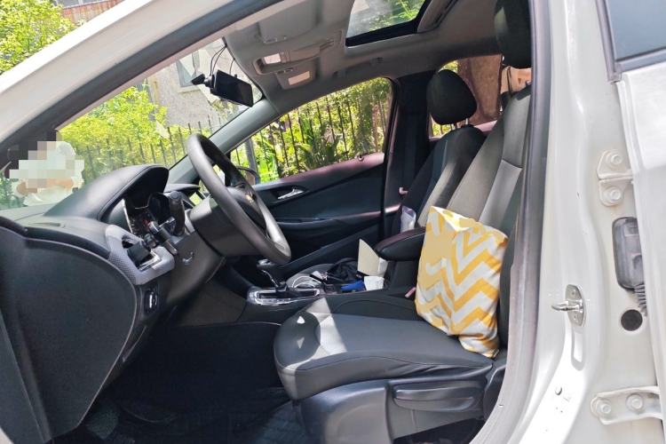 Used Chevrolet Cruze 2018 320 Automatic Pioneer Sunroof Edition Left Front Seat