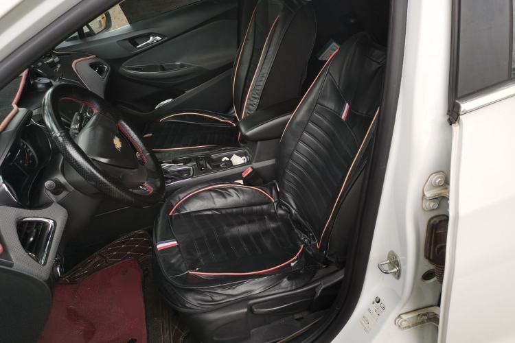 Used Chevrolet Cruze 2018 320 Automatic Pioneer Sunroof Edition Left Front Seat