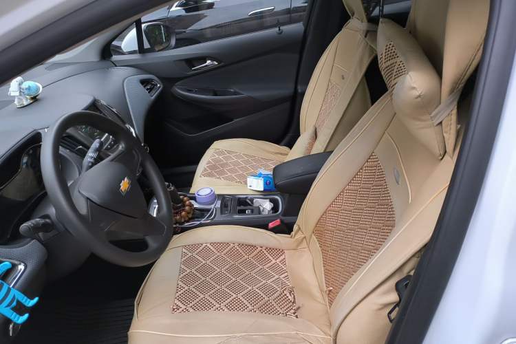Used Chevrolet Cruze 2018 320 Automatic Pioneer Sunroof Edition Left Front Seat