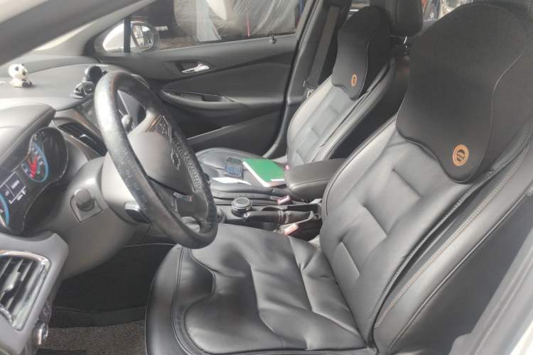 Used Chevrolet Cruze 2018 Revised Version 320 Manual Xuanfeng Edition Left Front Seat