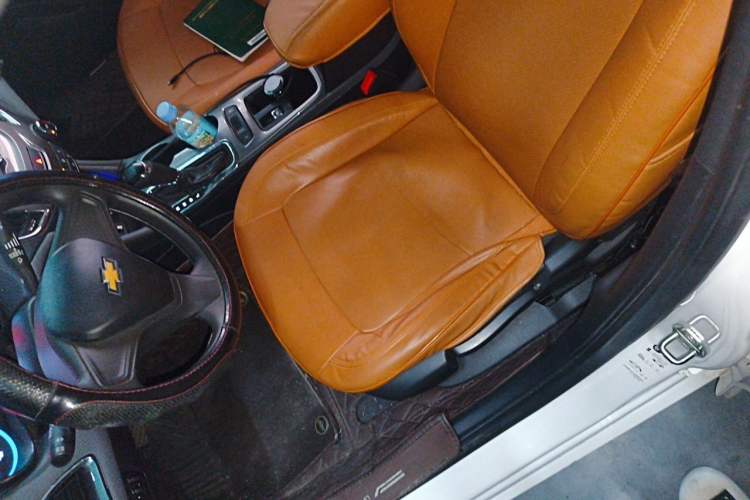 Used Chevrolet Cruze 2018 320 Automatic Pioneer Sunroof Edition Left Front Seat