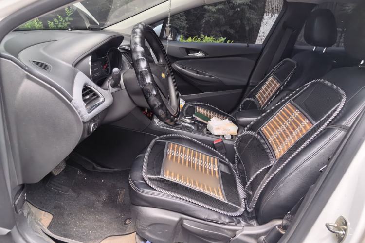 Used Chevrolet Cruze 2018 320 Automatic Pioneer Sunroof Edition Left Front Seat