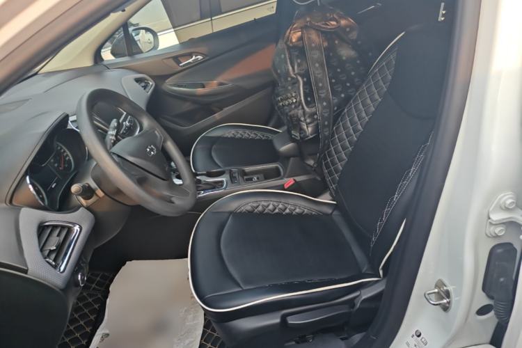 Used Chevrolet Cruze 2018 Redline 320 Automatic Pioneer Edition Left Front Seat