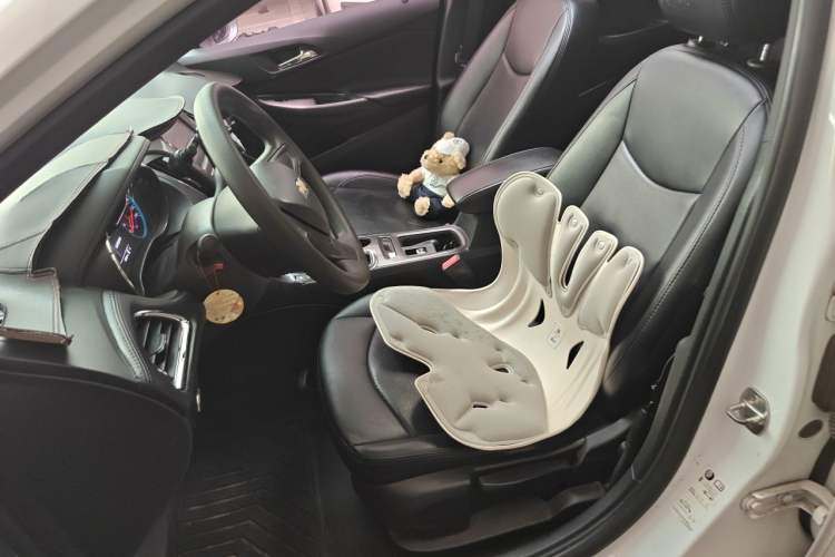 Used Chevrolet Cruze 2018 320 Automatic Pioneer Sunroof Edition Left Front Seat