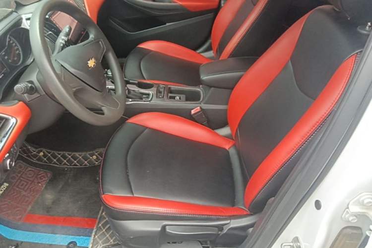 Used Chevrolet Cruze 2018 320 Automatic Pioneer Sunroof Edition Left Front Seat
