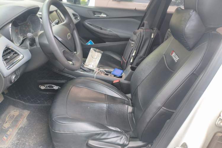 Used Chevrolet Cruze 2018 Redline 320 Automatic Pioneer Edition Left Front Seat