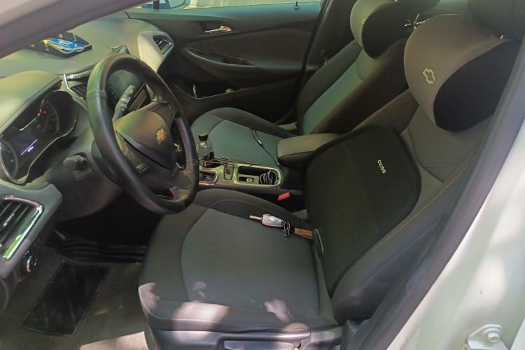 Used Chevrolet Cruze 2018 320 Automatic Pioneer Sunroof Edition Left Front Seat