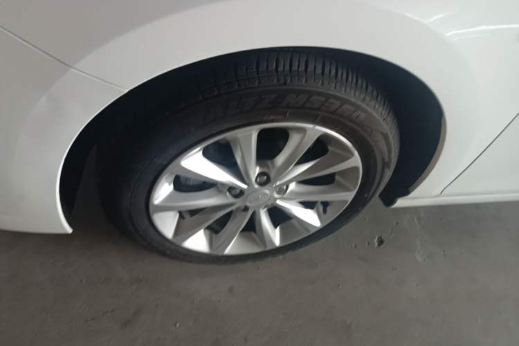 Used Chevrolet Cruze 2018 320 Automatic Xuanfeng Urban Edition Left Front Wheel Hub